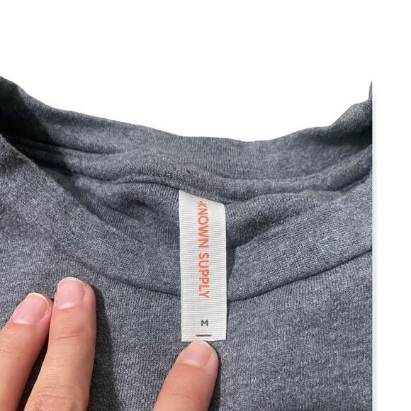 Counter culture rainbow crop top sweatshirt - Picture 4 of 5